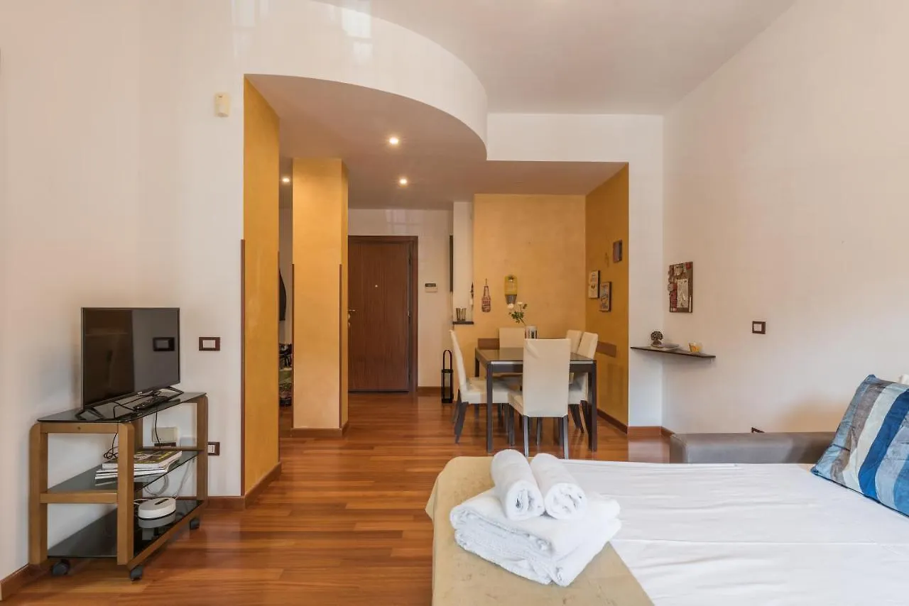 شقة Bright Apt 2 Bedroom And Balcony روما