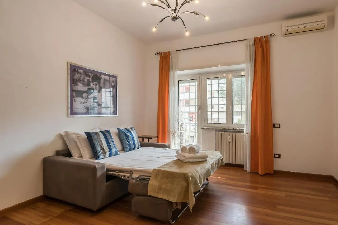 شقة Bright Apt 2 Bedroom And Balcony روما