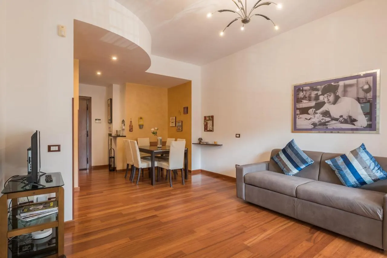 شقة Bright Apt 2 Bedroom And Balcony روما إيطاليا