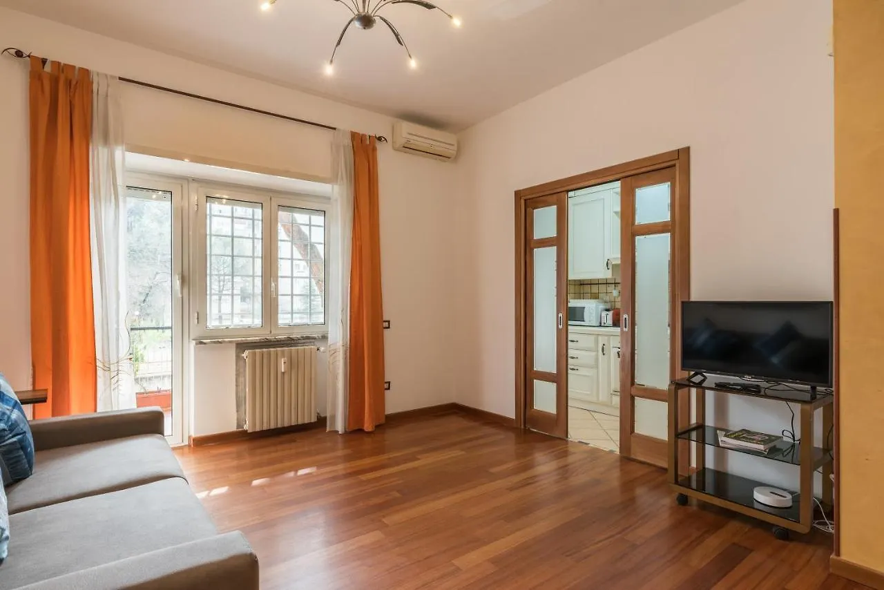 Bright Apt 2 Bedroom And Balcony روما