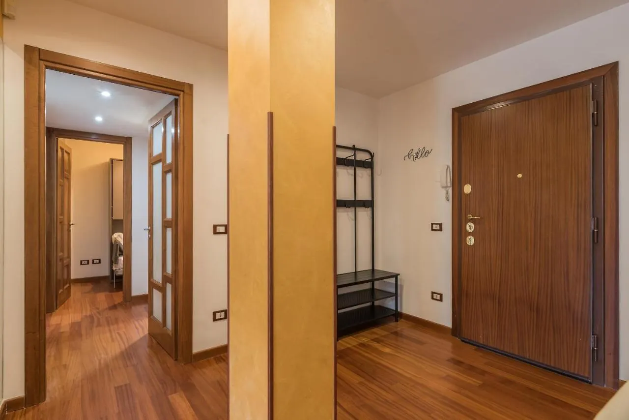 شقة Bright Apt 2 Bedroom And Balcony روما