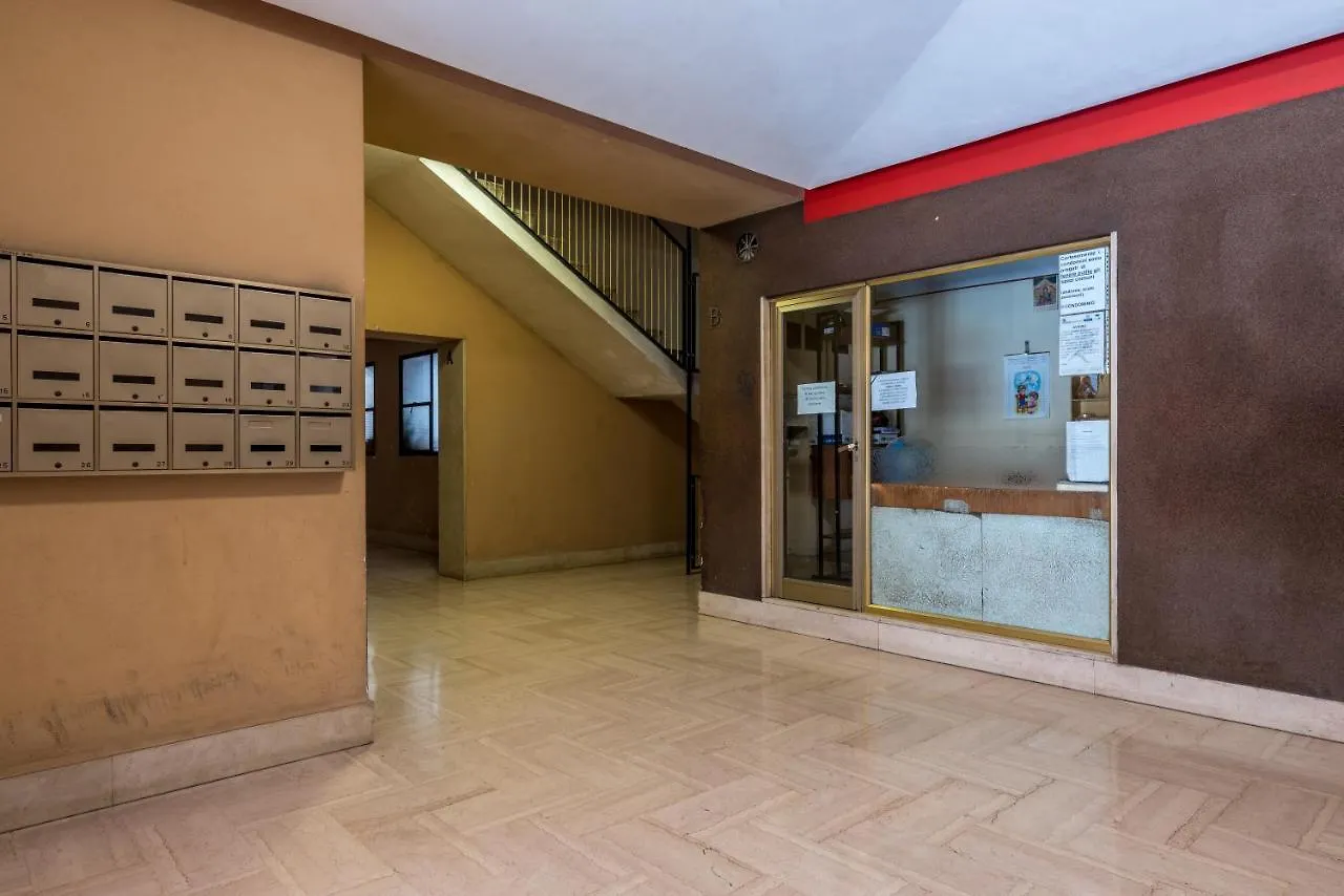 Bright Apt 2 Bedroom And Balcony روما شقة