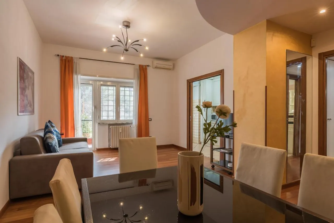 شقة Bright Apt 2 Bedroom And Balcony روما إيطاليا