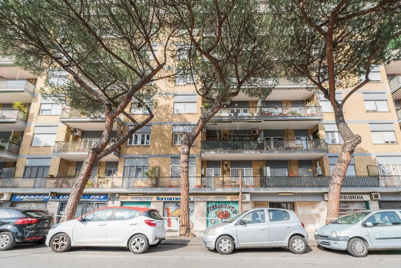 Bright Apt 2 Bedroom And Balcony روما شقة